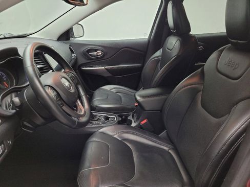 Used 2019 Jeep Cherokee Limited image 17