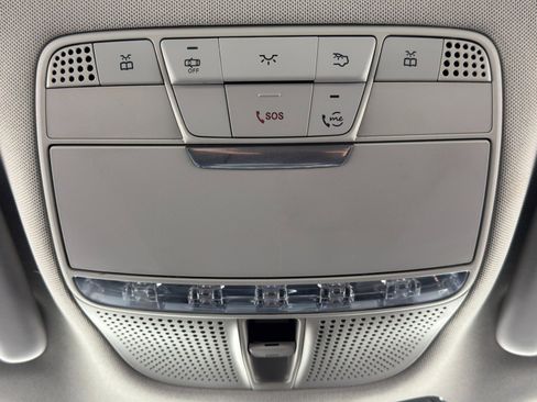 Used 2021 Mercedes-Benz GLC 300 GLC 300 w/ Premium Package image 33