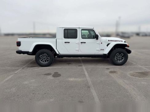 New 2026 Jeep Gladiator Mojave image 14