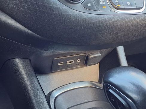 Used 2021 Chevrolet Malibu LT w/ Redline Edition image 14