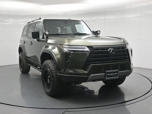 Used 2025 Lexus GX 550 w/ Accessory Package (CT) AWD/4WD image 43