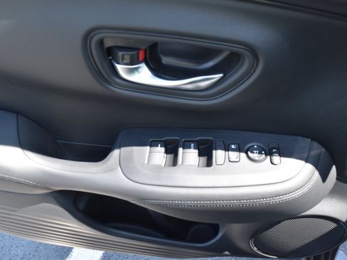 Certified 2024 Honda HR-V LX image 13