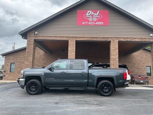 Used 2018 Chevrolet Silverado 1500 LT w/ All Star Edition AWD/4WD image 25