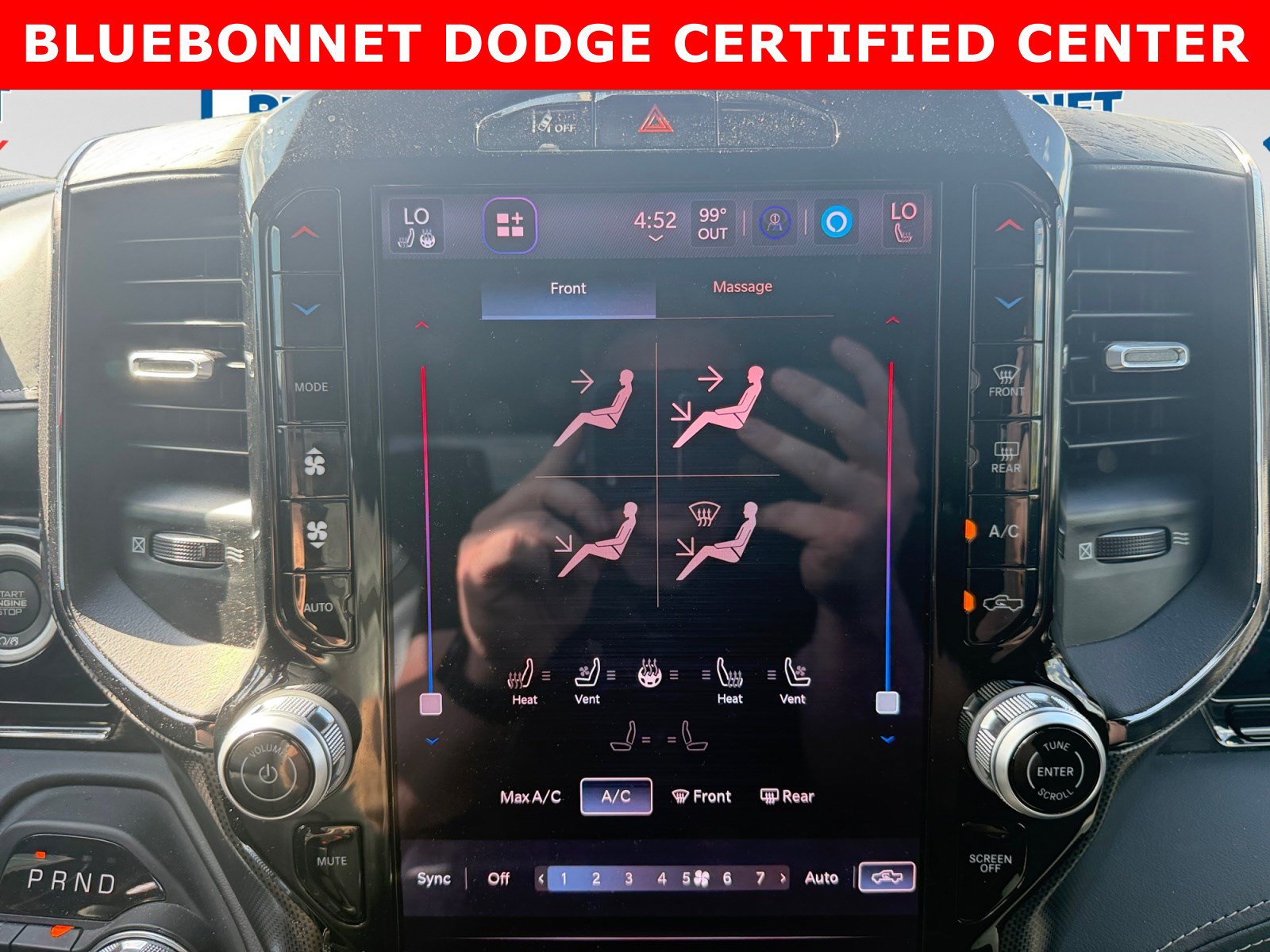 Used 2025 RAM 1500 Limited AWD/4WD image 17