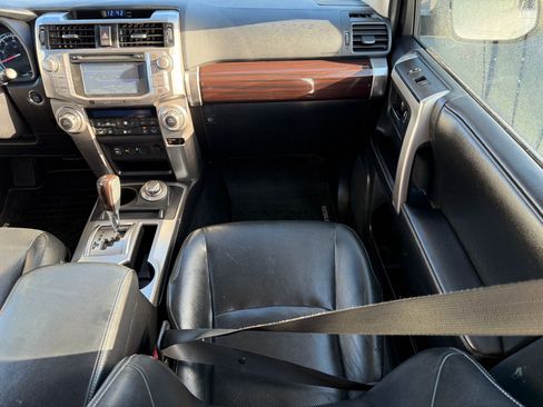 Used 2014 Toyota 4Runner Limited image 19