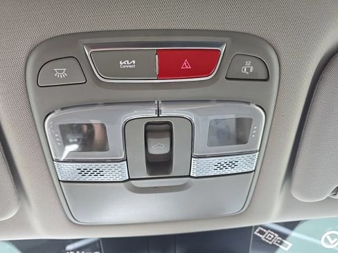 Certified 2024 Kia Telluride S w/ S Sunroof Package AWD/4WD image 21