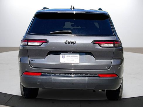 Used 2021 Jeep Grand Cherokee L Laredo RWD image 8