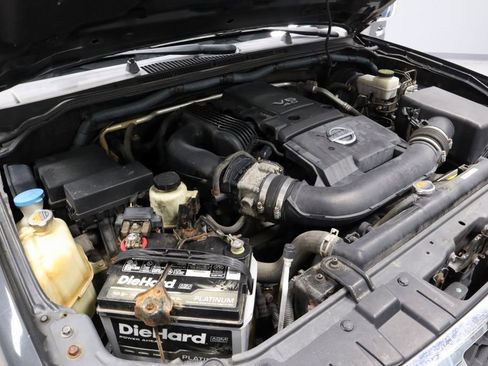 Used 2011 Nissan Frontier SL image 18