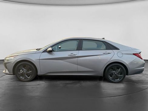 Certified 2023 Hyundai Elantra SEL w/ Cargo Package image 9
