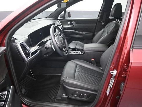 Used 2025 Kia Sorento SX Prestige AWD/4WD image 9