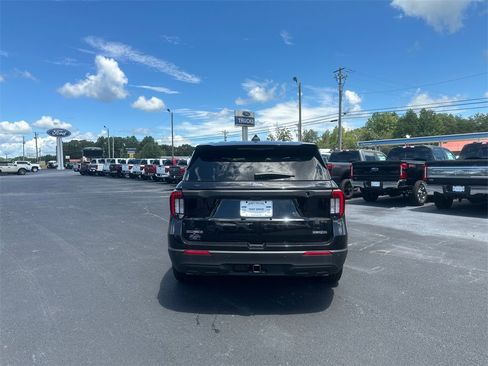 New 2025 Ford Explorer 4WD Police Interceptor image 6