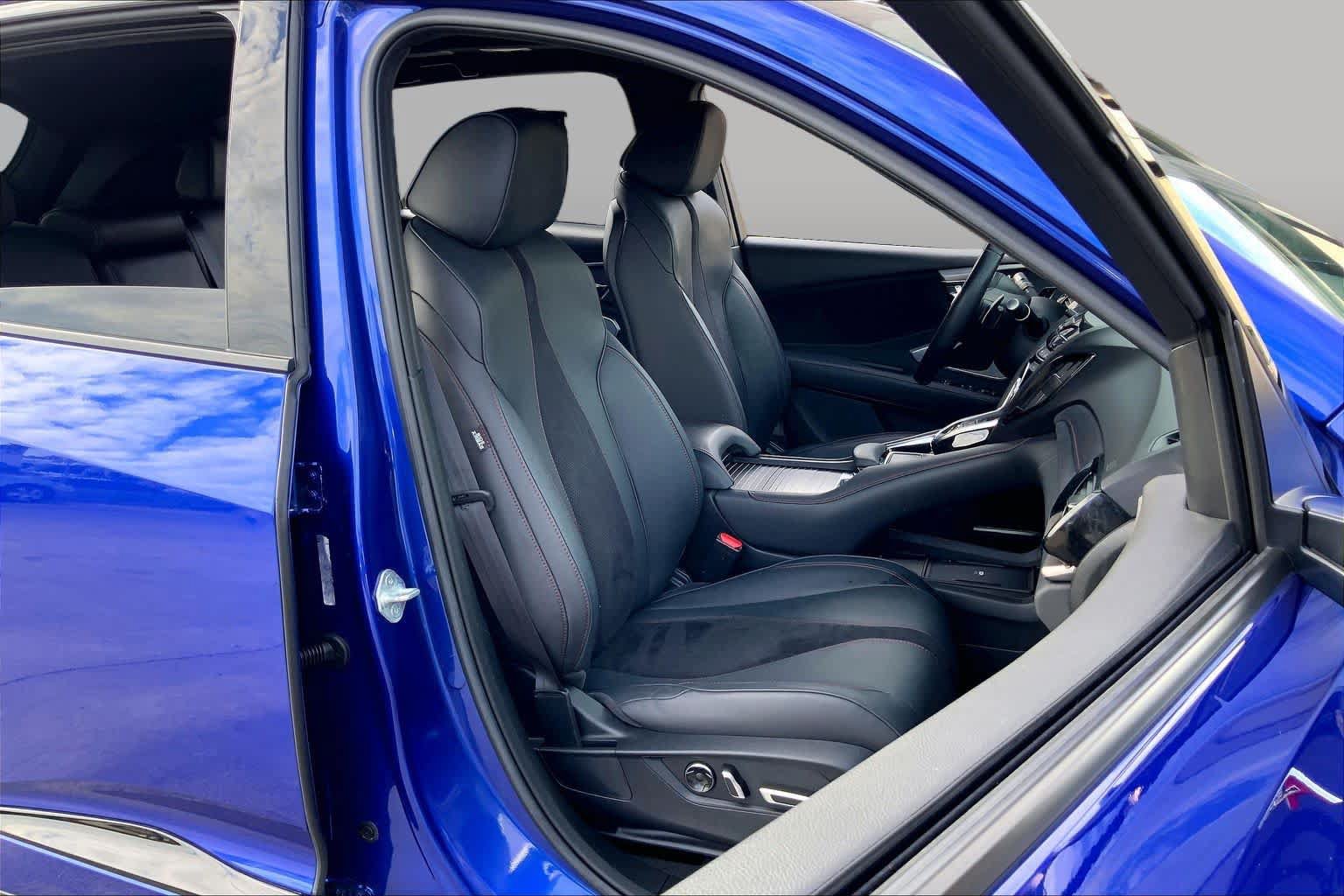 Used 2023 Acura RDX w/ Advance Package FWD image 9