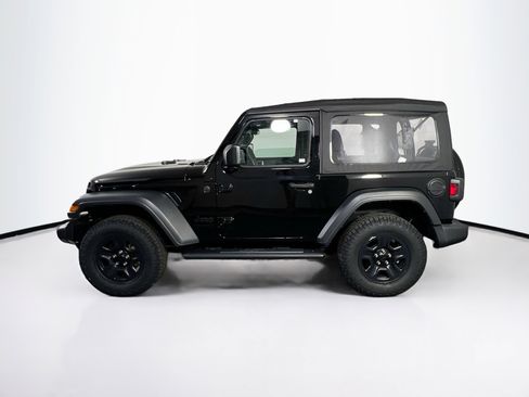 Used 2023 Jeep Wrangler Sport image 8