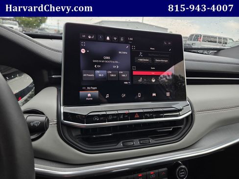 Used 2024 Jeep Compass Limited AWD/4WD image 8