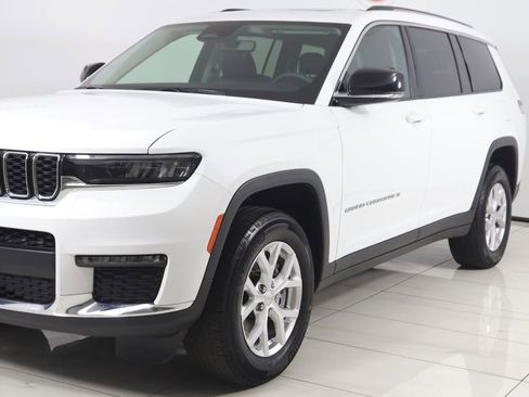 Used 2023 Jeep Grand Cherokee L Limited AWD/4WD image 59