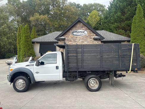 Used 2016 Ford F550 4x4 Regular Cab Super Duty image 1