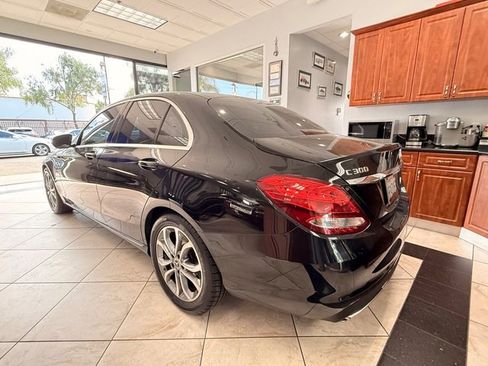 Used 2017 Mercedes-Benz C 300 Sport image 7