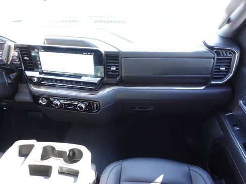 Used 2024 GMC Sierra 1500 Elevation AWD/4WD image 40
