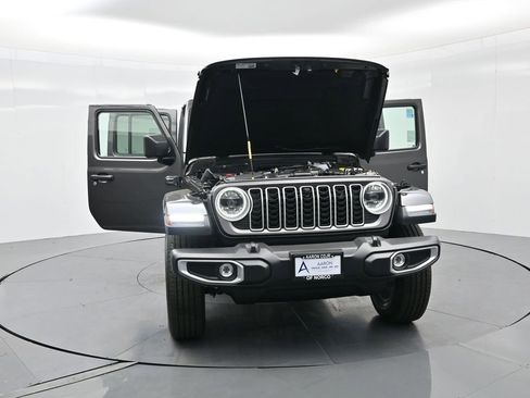 New 2025 Jeep Wrangler Unlimited Sahara w/ Safety Group AWD/4WD image 28