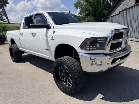 Used 2015 RAM 2500 Laramie AWD/4WD image 3