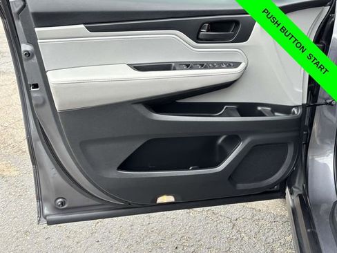 Used 2024 Honda Odyssey EX image 8