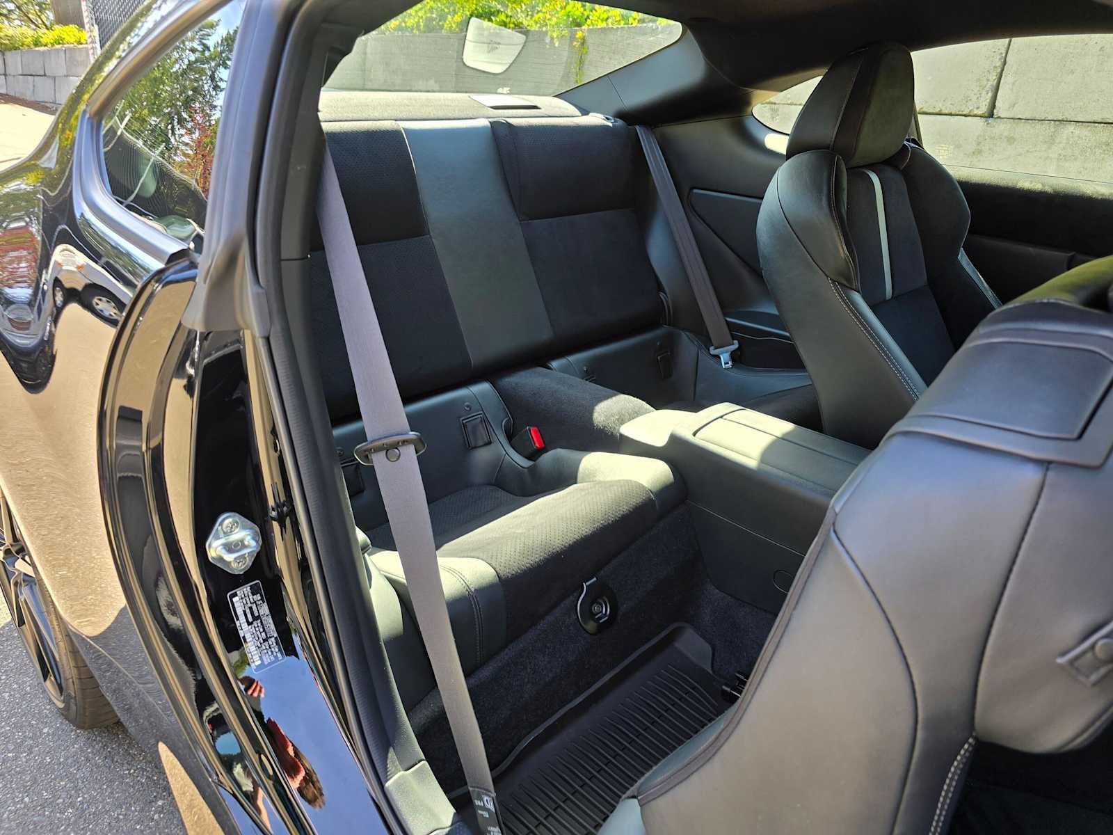 Used 2025 Toyota GR86 Premium w/ ALL Weather Mat Package (TMS) RWD image 12