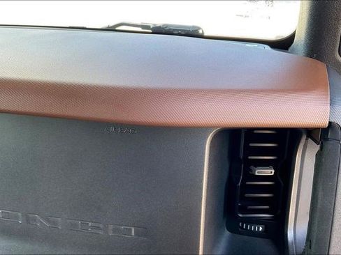 Used 2024 Ford Bronco Outer Banks image 20