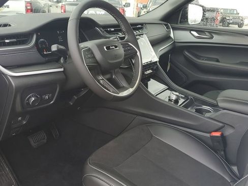 New 2025 Jeep Grand Cherokee L Altitude image 20