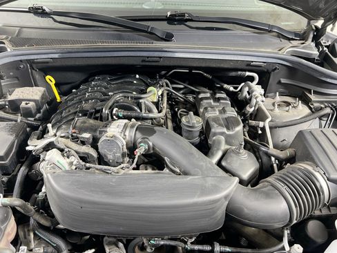 Used 2022 Dodge Durango GT image 31