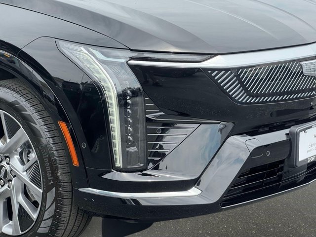 Certified 2025 Cadillac Optiq Luxury 1 AWD/4WD image 20