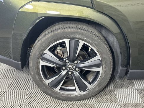 Used 2024 Lexus UX 250h AWD w/ Premium Package image 17