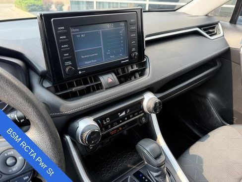 Used 2020 Toyota RAV4 XLE w/ All Weather Liner Package AWD/4WD image 25