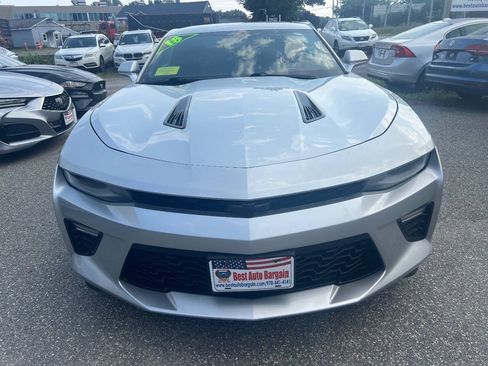 Used 2018 Chevrolet Camaro SS RWD image 4