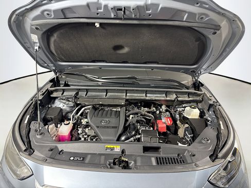 Certified 2023 Toyota Highlander XLE image 30