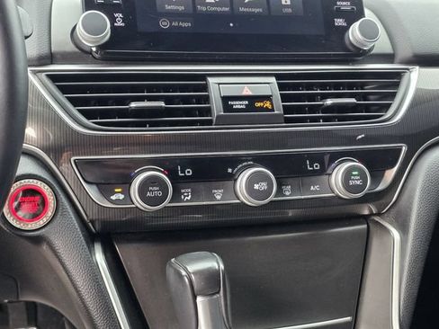 Used 2018 Honda Accord Sport image 18