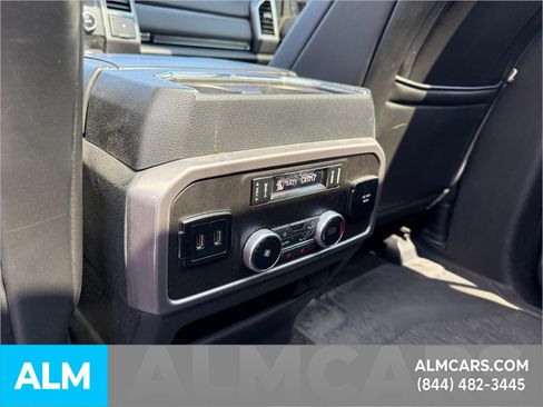 Used 2018 Ford Expedition Max Platinum RWD image 18