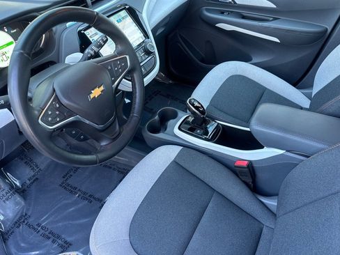 Used 2017 Chevrolet Bolt LT FWD image 11