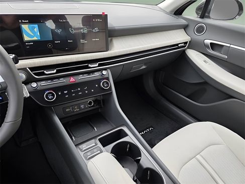 New 2026 Hyundai Sonata SEL image 17