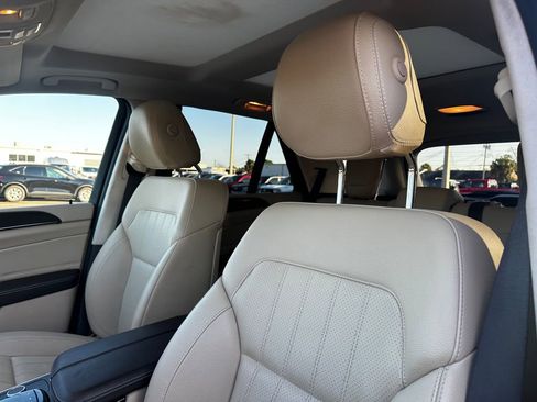 Used 2017 Mercedes-Benz GLE 350 image 28