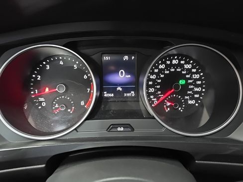 Used 2021 Volkswagen Tiguan S image 21