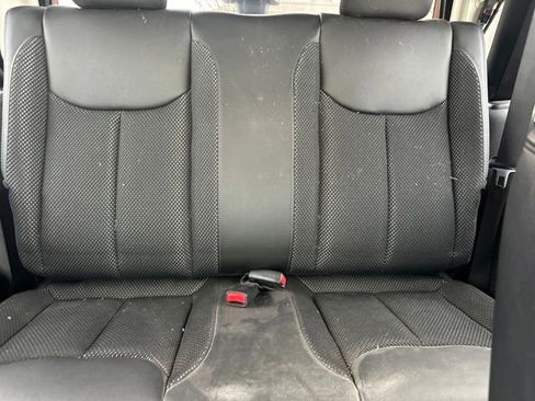 Used 2016 Jeep Wrangler Sahara image 18