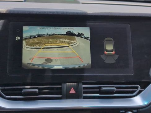 Used 2022 Kia Niro EX Premium FWD image 18