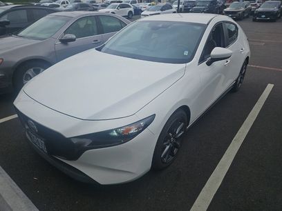 Used 2019 MAZDA MAZDA3 AWD Hatchback w/ Preferred Pkg
