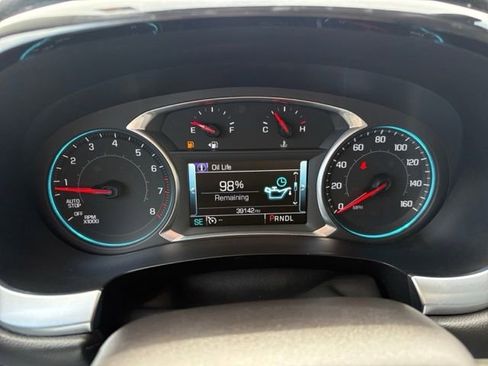 Used 2018 Chevrolet Traverse LT FWD image 27