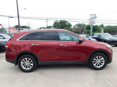 Used 2016 Kia Sorento FWD w/ LX Convenience Package image 8
