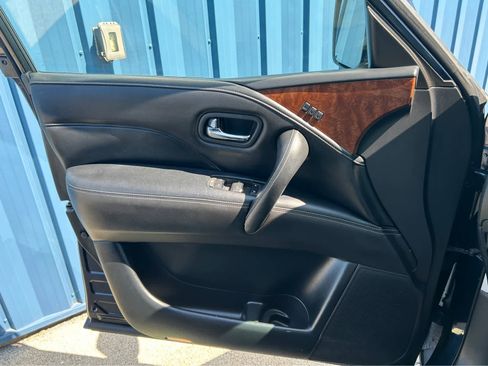 Used 2019 INFINITI QX80 Luxe image 26