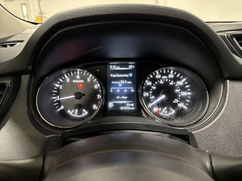 Used 2017 Nissan Rogue S AWD/4WD image 12