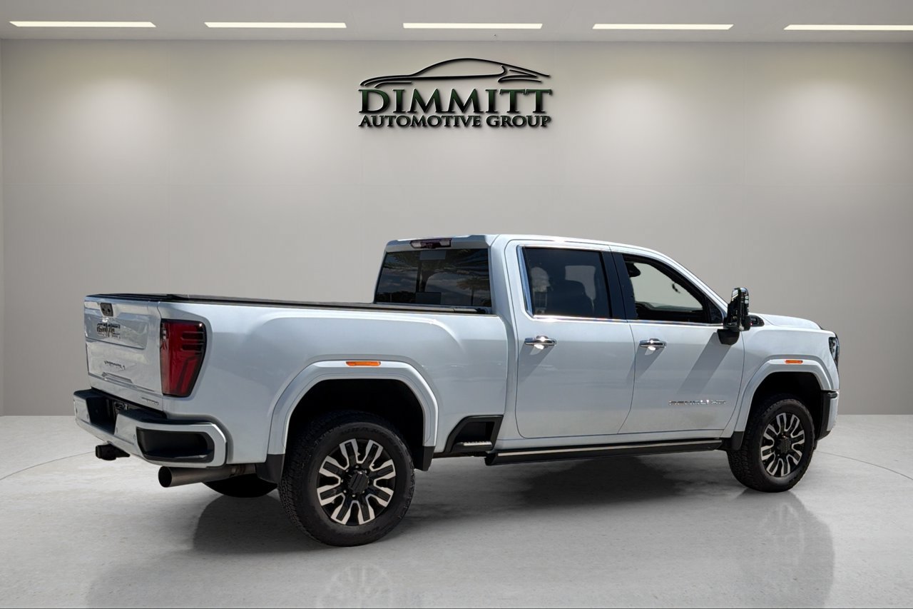 Used 2026 GMC Sierra 3500 Denali Ultimate AWD/4WD image 5