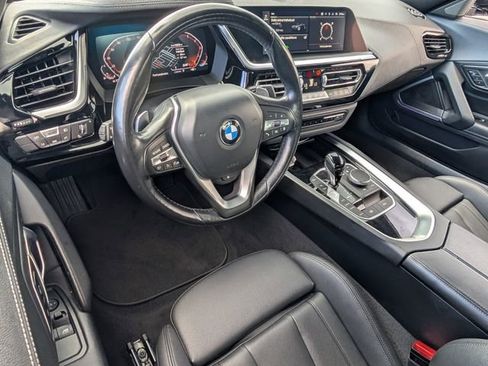 Used 2022 BMW Z4 sDrive30i w/ Driving Assistance Package image 8