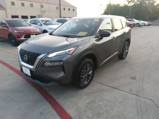 Used 2023 Nissan Rogue S image 1